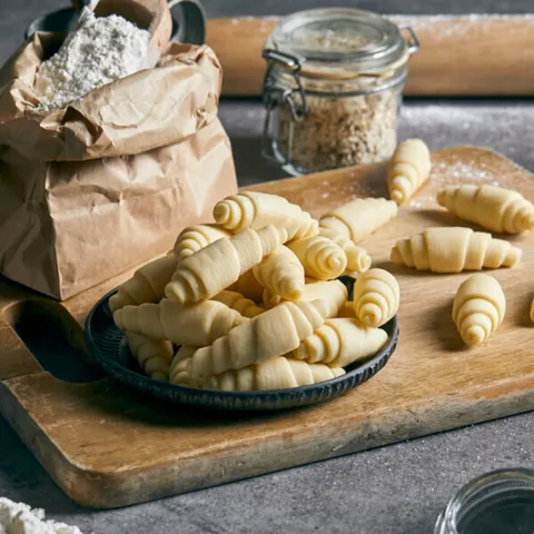 신세계푸드 크로아상 크로플 생지 2250g(40~50개) 임박