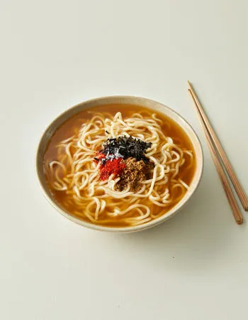 전주 베테랑 칼국수 2개 7900원 (컬리무배)