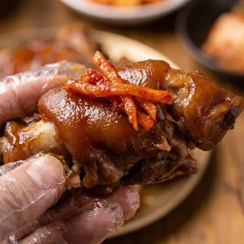 팔도진미 본초 한방 미니족 150g 1팩 (족발+새우젓)