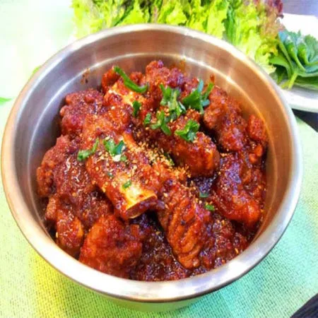 대구명물 수작업 동인동 매운갈비찜700g [원산지:상세설명에 표시]