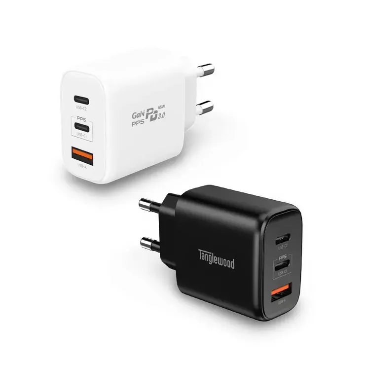[무신사] 65W GaN 고속 충전 어댑터 (9,900원)